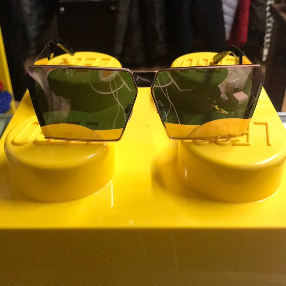 Reserved shades NWT